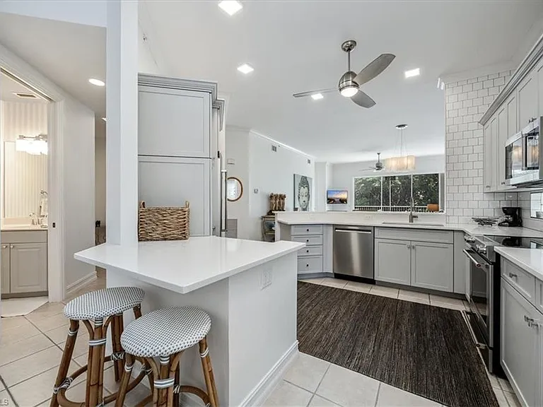 700 Bentwater Cir #104 — Photo 5