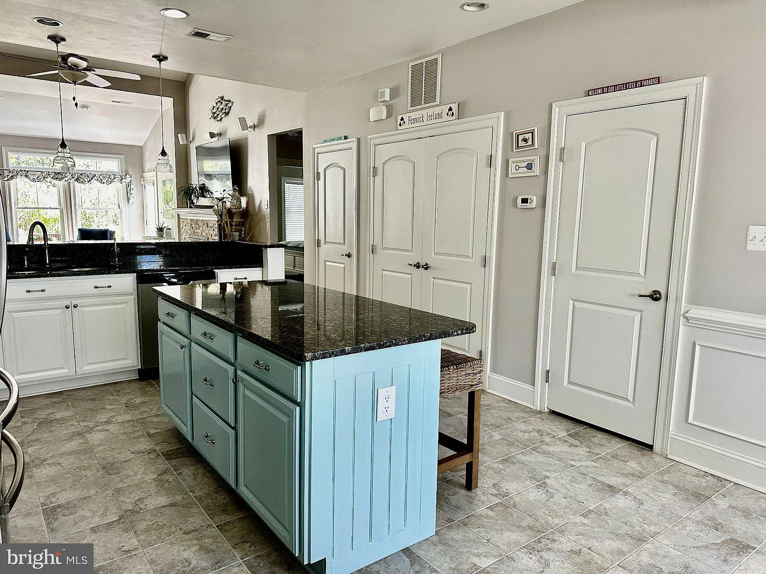 3 bed, 2.5 bath, 2100 sqft, $2,700 — Photo 4