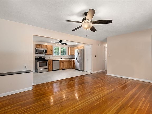 5th image of 8 Harwood St