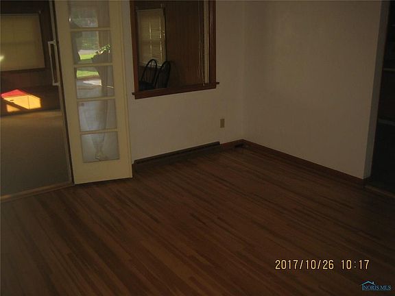 5th image of 214 Biddle St