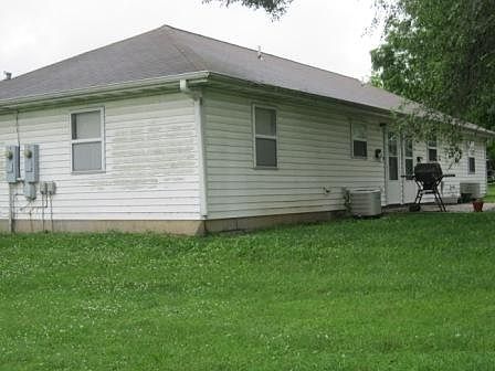 2nd image of 702 N Main St