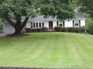 737 Stone Rd, Pittsford, NY 14534