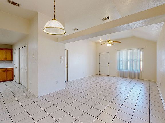4th image of 3806 Hitchrock Dr #A