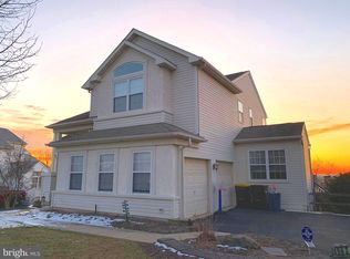 963 Hickory Ridge Dr, Chalfont, PA 18914