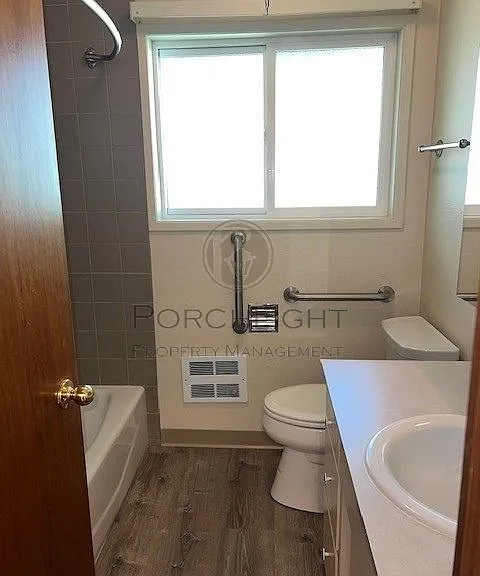 La Villa Apartments — Photo 59