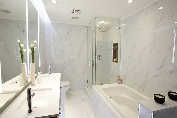 Sold by Keller Williams City Life Realty | media 8