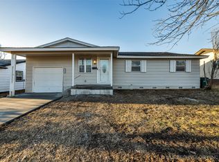 117 W 32nd St, Sand Springs, OK 74063