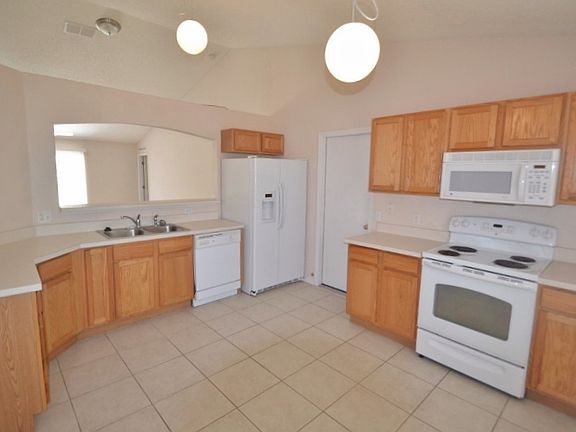 2nd image of 3172 Pigeon Cove St