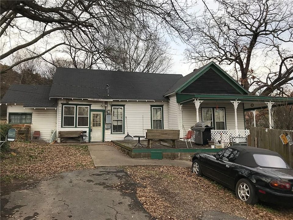 1st image of 505 N 10th St