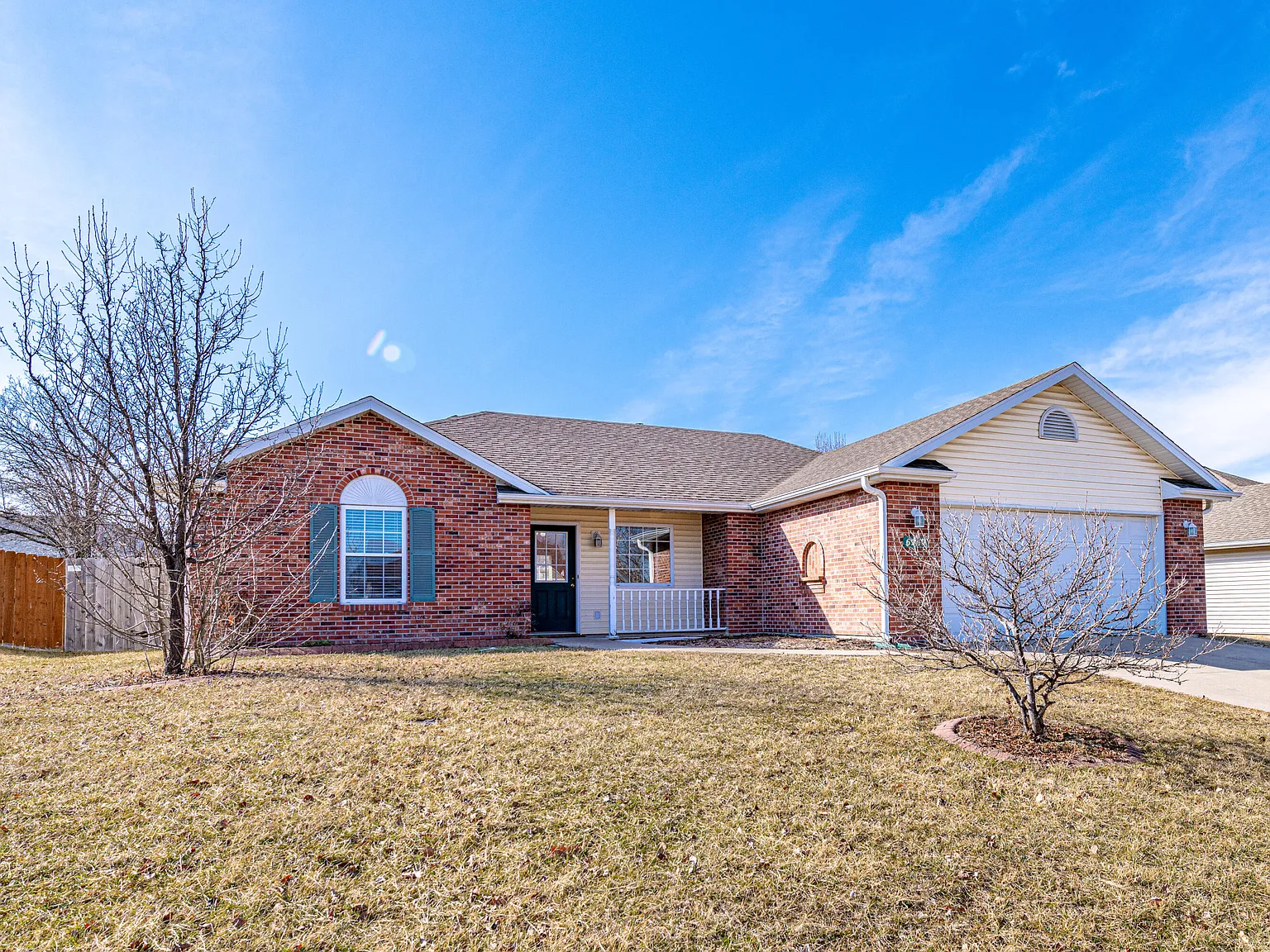 3 bed, 2.0 bath, 1513 sqft, $1,750 — Photo 2
