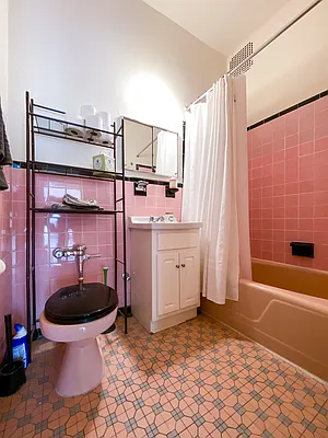 Rented by Compass | media 14