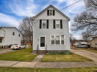 25 Park St, Cheektowaga, NY 14227