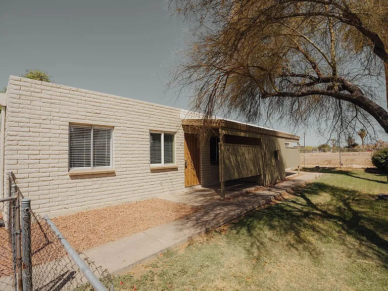 The Apache Village Apartments — Photo 35