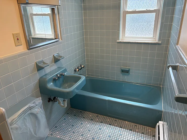 77 Heald St — Photo 12