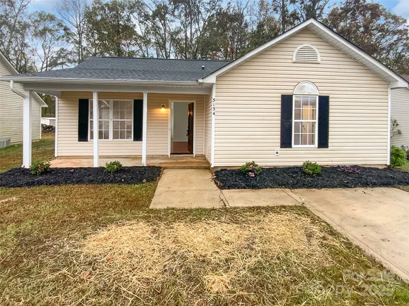 5134 Possum Trot Ln, Charlotte, NC 28215