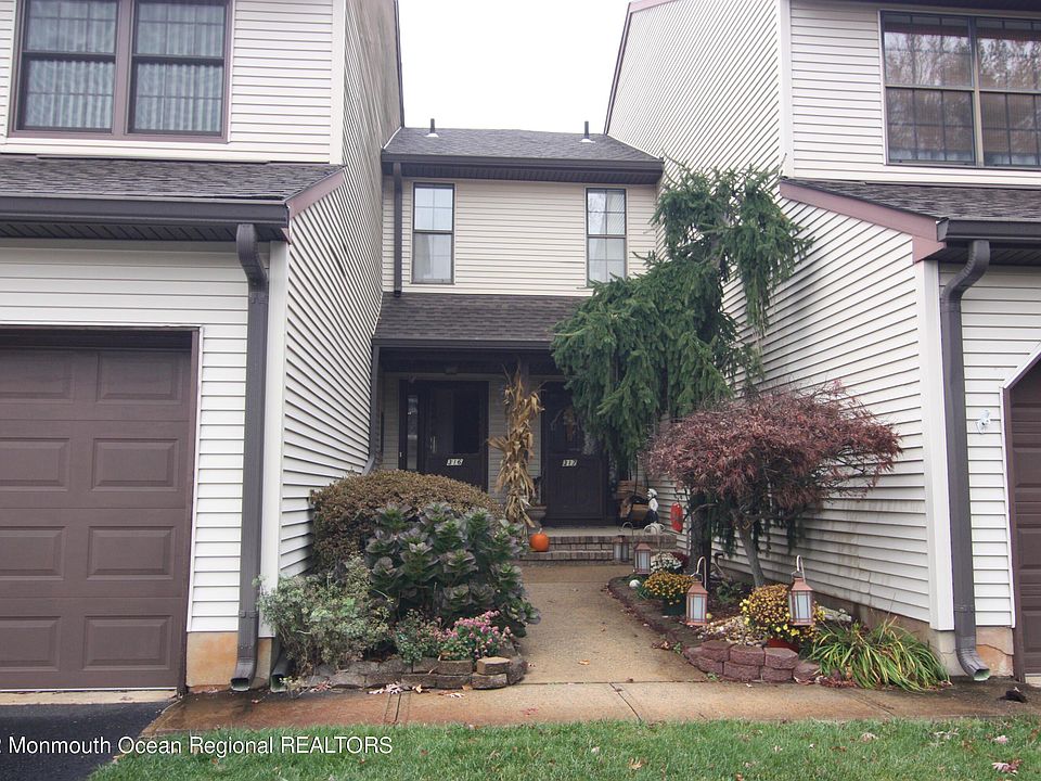 1st image of 316 Longwood Dr #31-6