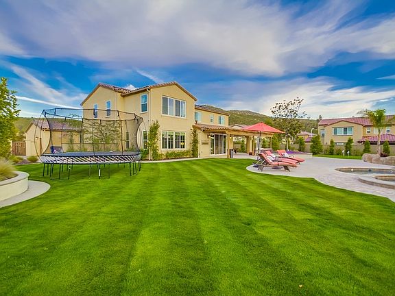 3rd image of 17780 Maxine Ln