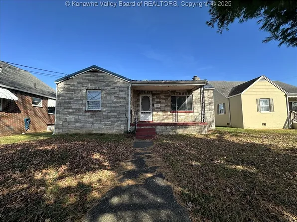 2204 Fletcher Ave, Dunbar, WV 25064