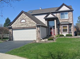 1520 Knoll Crest Dr, Bartlett, IL