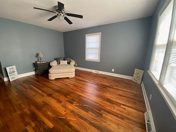 4th image of 1105 Cornelia Cir