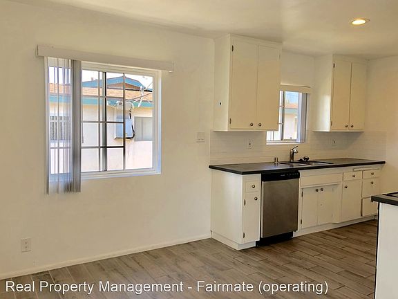 4th image of 2333-2401 E 5th St #2401-11