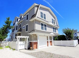520 20th St, Avalon, NJ 08202
