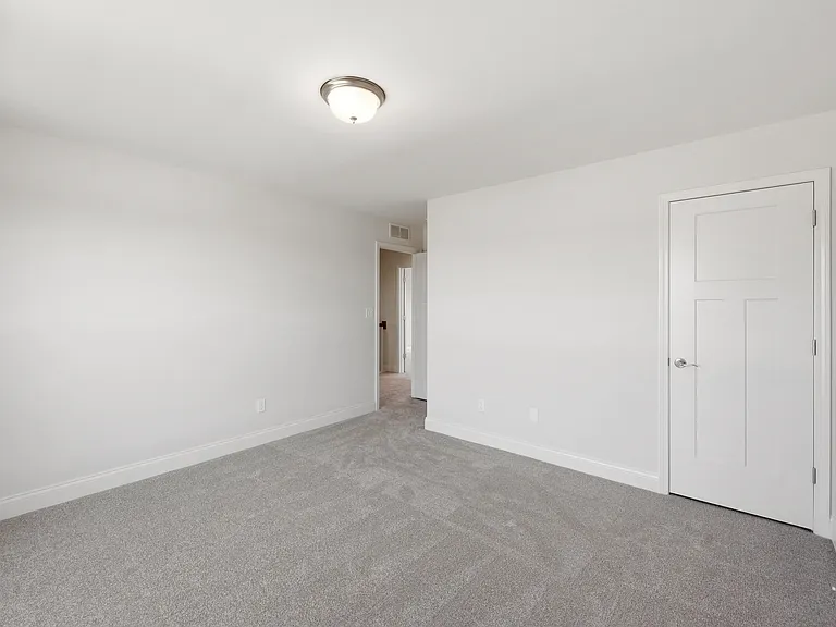 2869 Blackford Pkwy — Photo 24