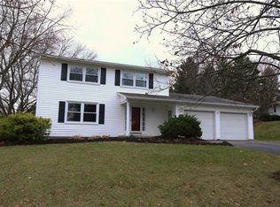 5 Waterford Way, Fairport, NY 14450