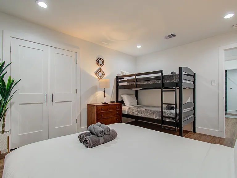 5407 Ariel St — Photo 17