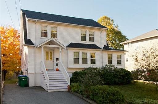 1st image of 82 Roberts Rd