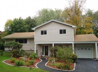 351 London Rd, Yorktown Heights, NY 10598