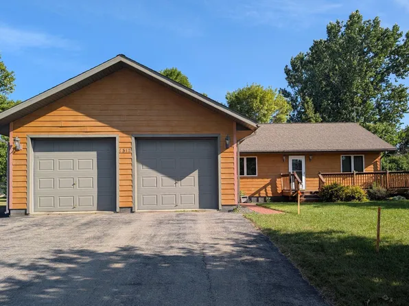 1312 17th St, International Falls, MN 56649