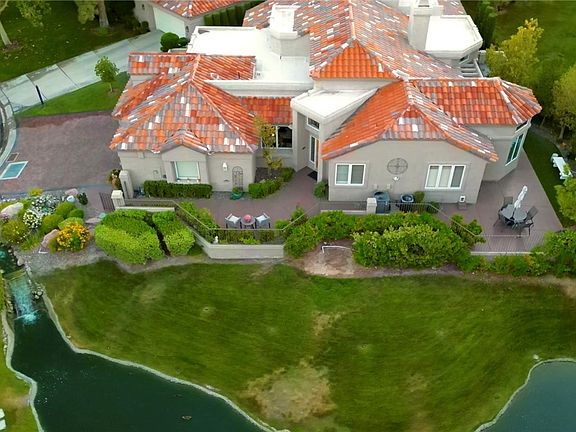 3rd image of 8350 Plum Creek Ct