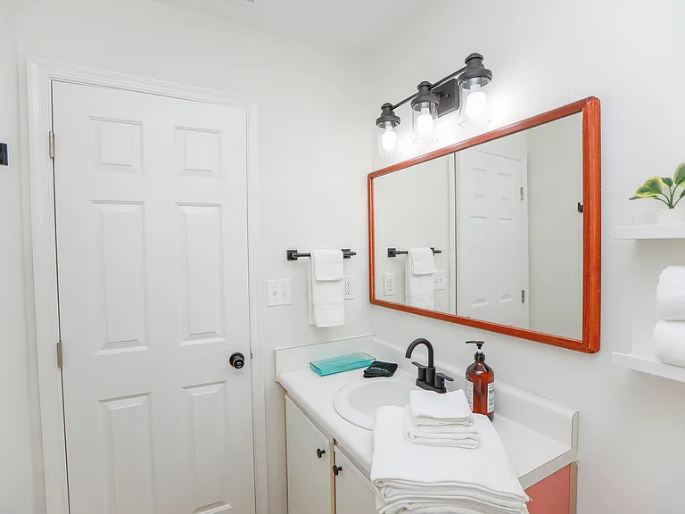 9561 1st View St — Photo 15