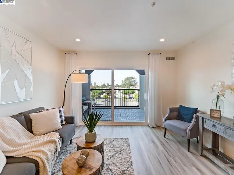 8200 Oceanview Ter #104 — Photo 19