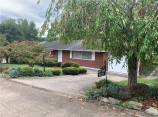 5221 Sun Valley Dr, Charleston, WV 25313