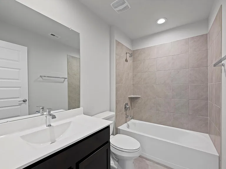 3335 Silverton Dr — Photo 29