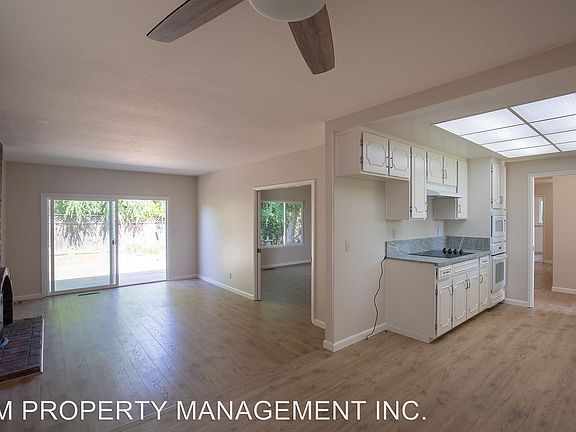 3rd image of 5056 Las Cruces Ct