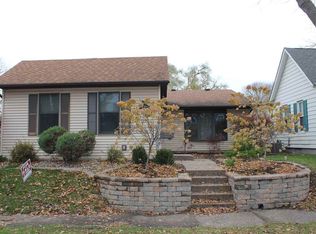 523 18th Ave, Moline, IL 61265