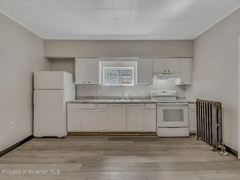 514 Stipp Ct — Photo 8