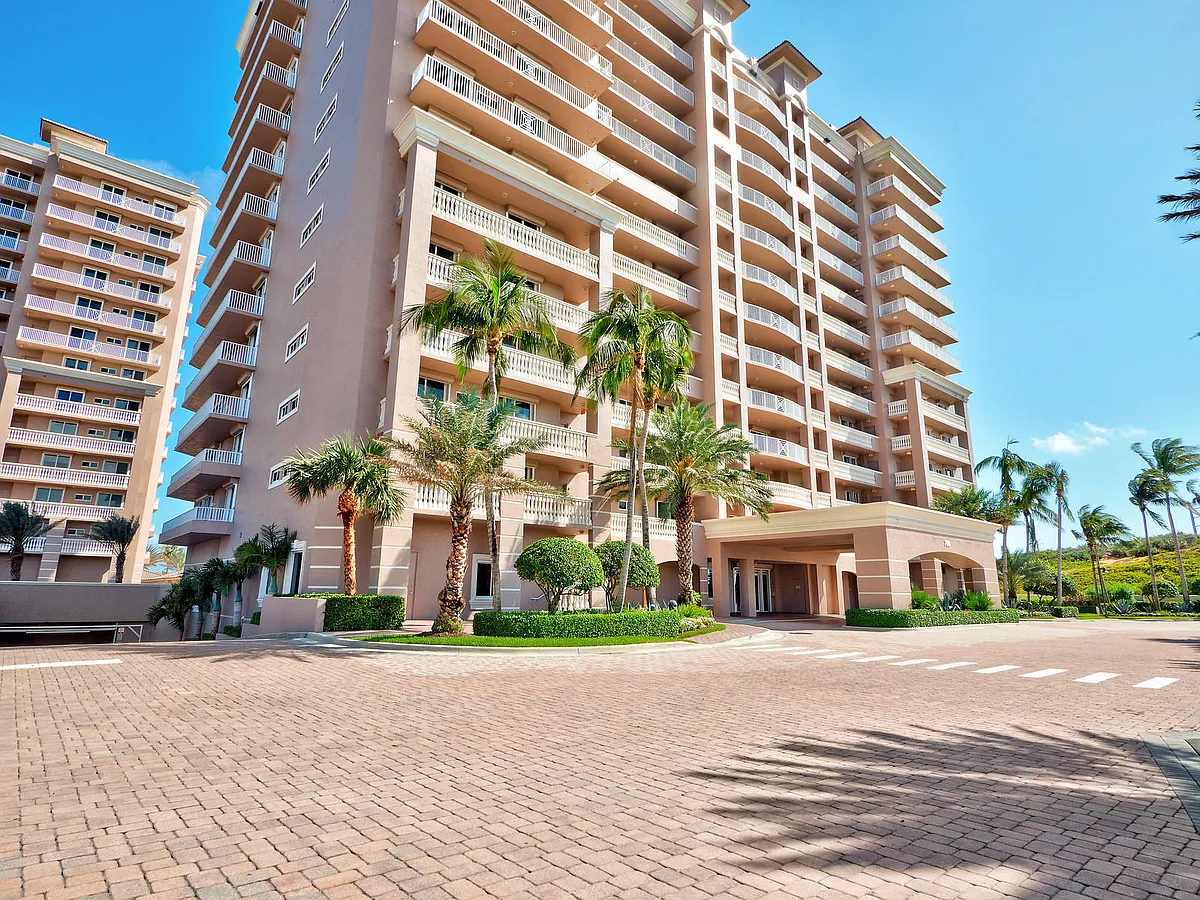 Building Photo - 700 Ocean Royale Way #401