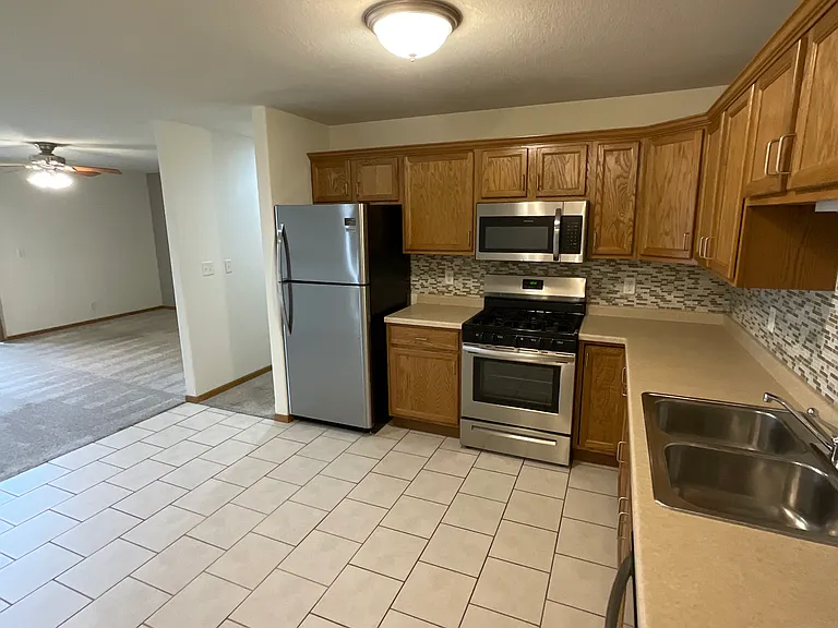 1209 Winans Ave — Photo 7