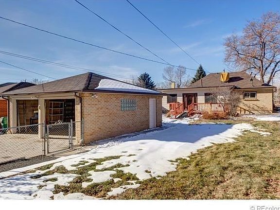 GARAGE/BACKYARD