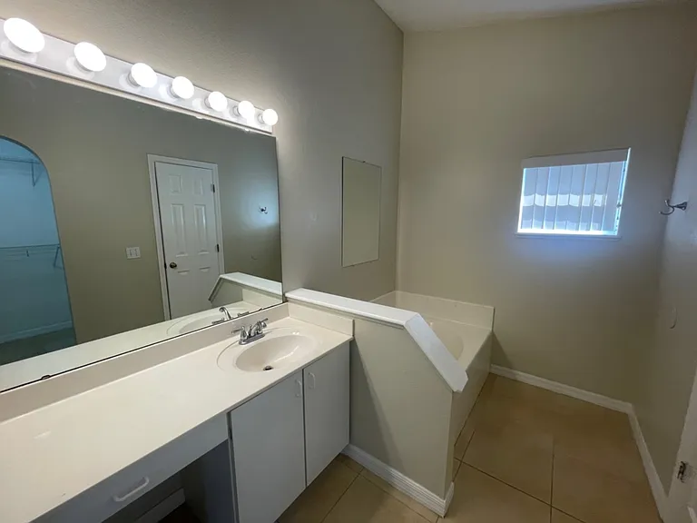4312 Iveyglen Ave — Photo 8
