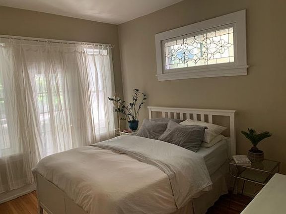 5th image of 961 Fairmount Ave