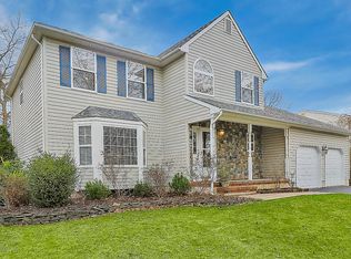 1955 White Knoll Dr, Toms River, NJ 08755