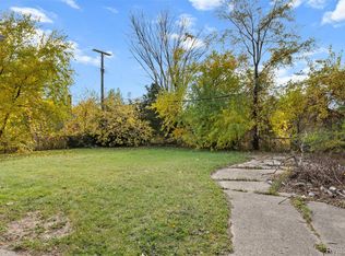15082 Hazelridge St, Detroit, MI 48205