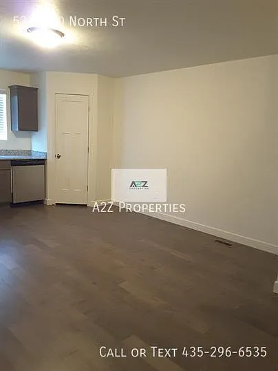 53 E 670 N — Photo 10