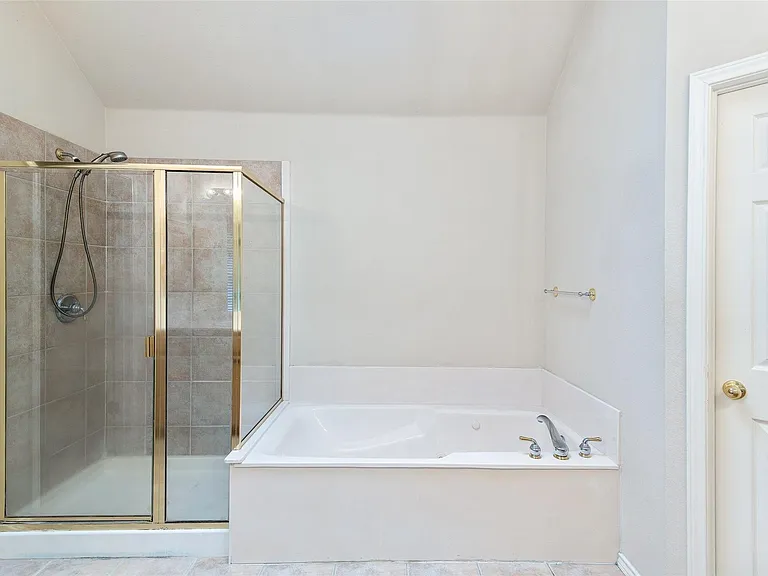 7004 Childrens Way — Photo 12