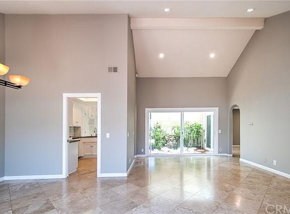 5th image of 19 Woodland Dr